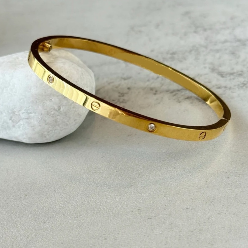 18K Gold Screw & Diamond Love Bracelet Cuff Stackable Bangle Engraved No Fade - Picture 2 of 7